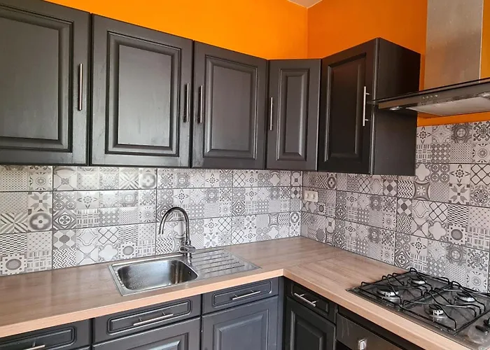 La Malavisee Nyaraló *